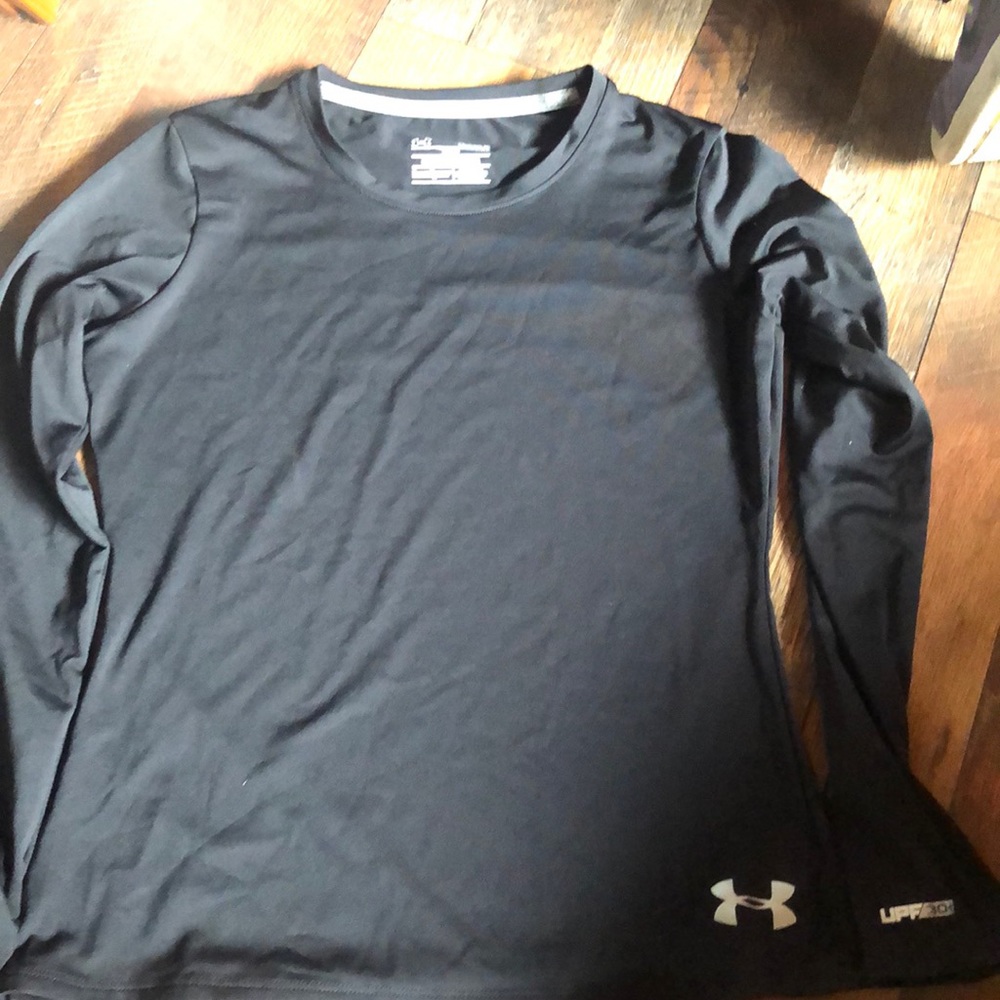 under armour fitted black shirt